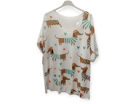 Camiseta perro salchicha con camiseta turquesa 1