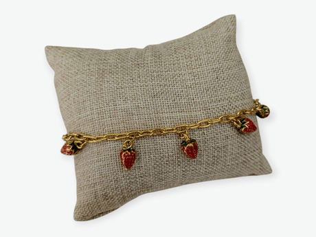 Pulsera fresas rojas en acero 1