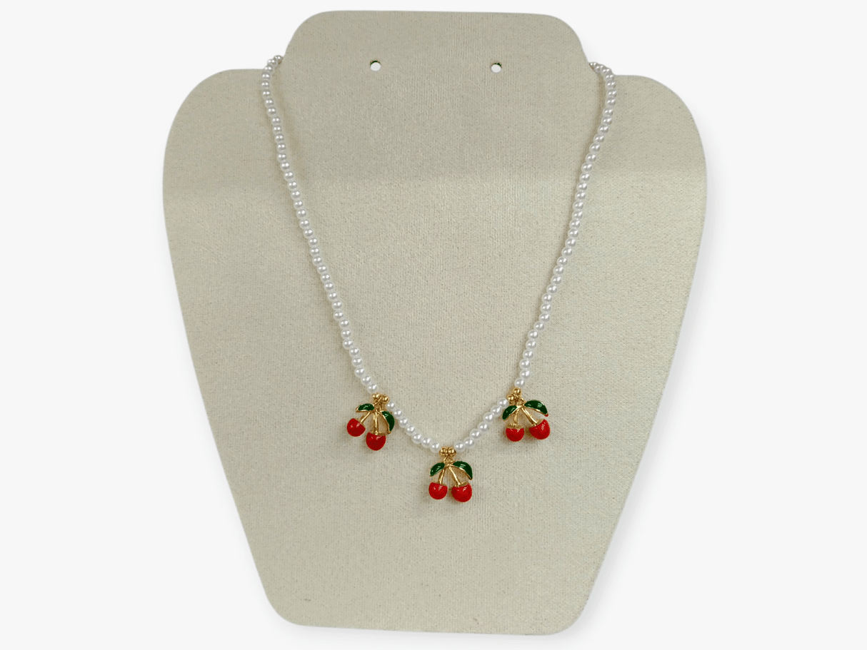 Collar perlitas con cerezas colgantes acero 1