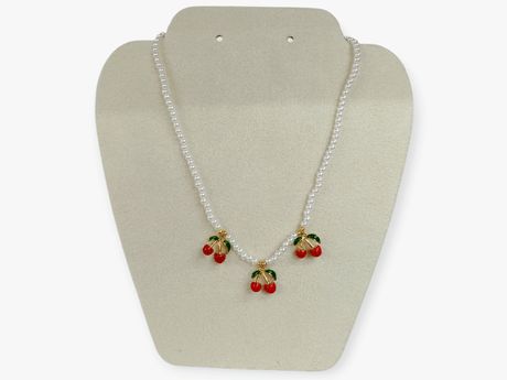 Collar perlitas con cerezas colgantes acero 1