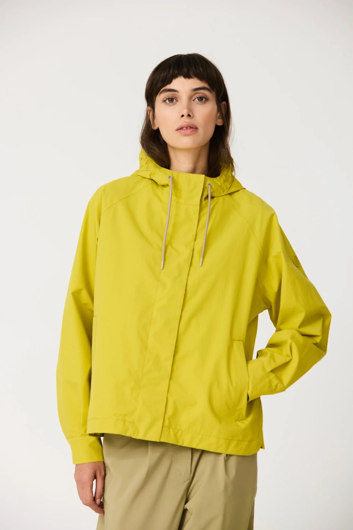 TANTÄ RAINWEAR CHAQUETA CORTA IMPERMEABLE DHUDA MANGO MINT