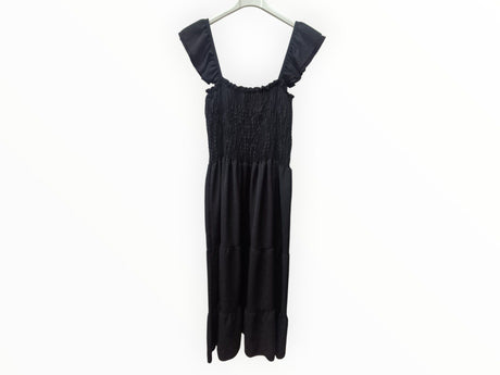 Vestido negro con mangas volantes 1