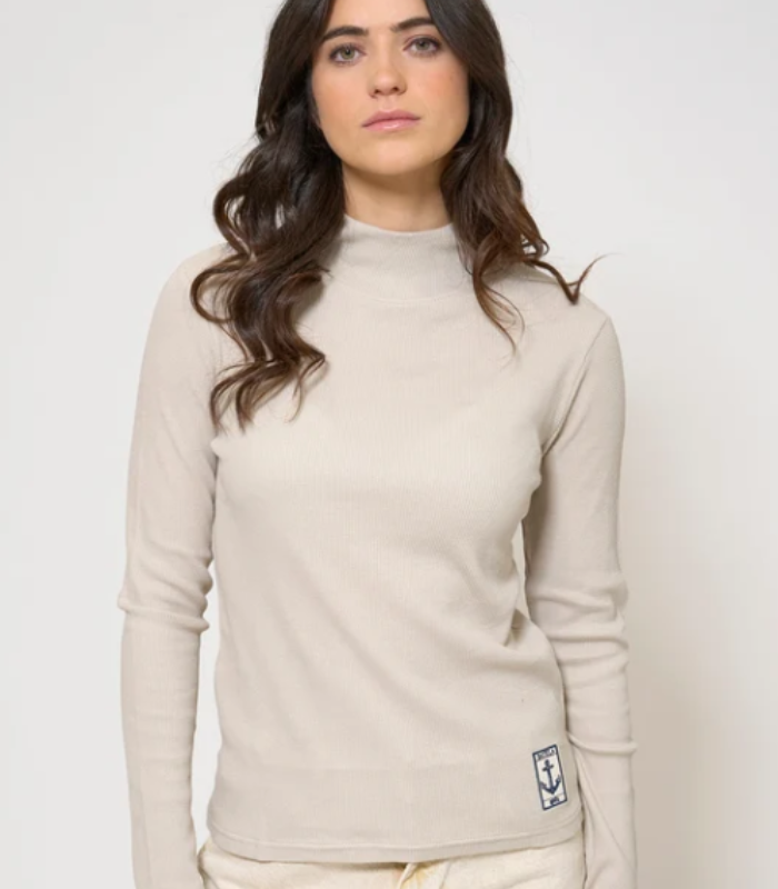 CAMISETA BATELA CUELLO ALTO 2