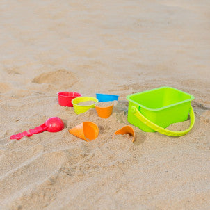 Moldes helados para playa hape 1