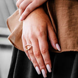 Anillo osiris gold atelier akka 2