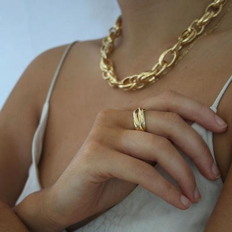 Anillo orelia s/m russian pale gold 2