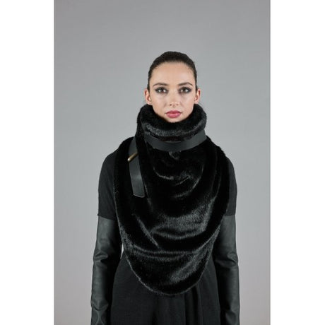 Chal pelo oversize negro les d´arcs 1