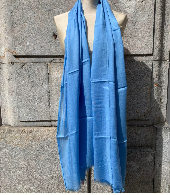 Fular plain modal azul cielo palombina 1