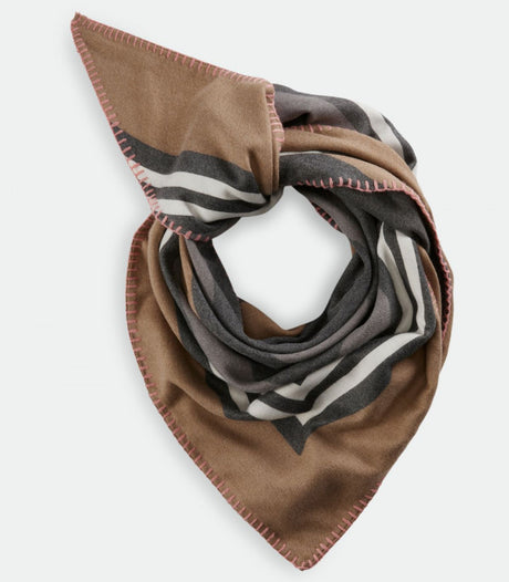 Pañuelo triangulo graphic brushed codello 1