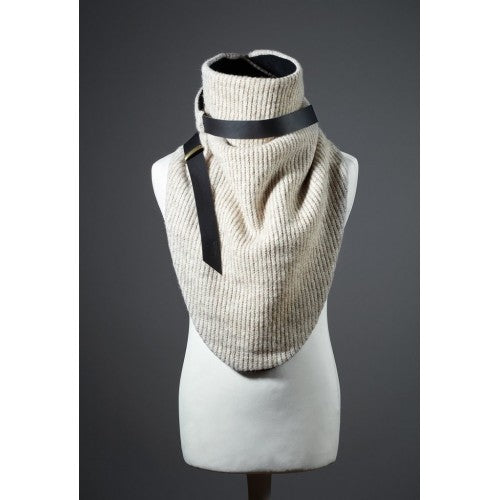 Chal lana blanco oversize negro les d´arcs 2