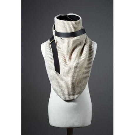 Chal lana blanco oversize negro les d´arcs 2