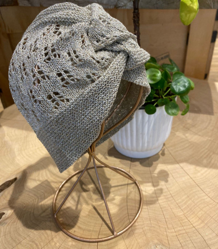 Casquete crochet light gold attraversiamo 1