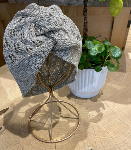 Casquete crochet light gold attraversiamo 2