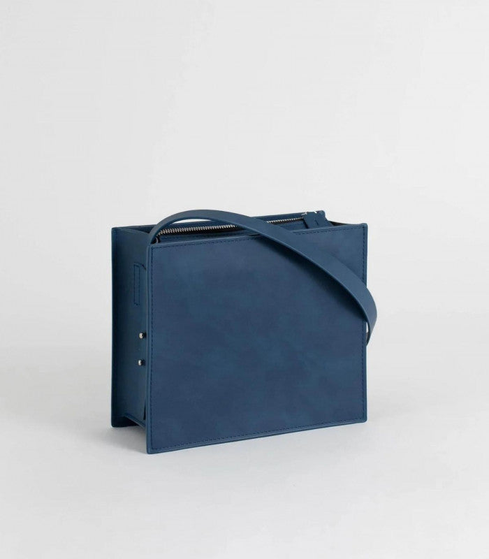 Bolso pepa navy labienhecha 2