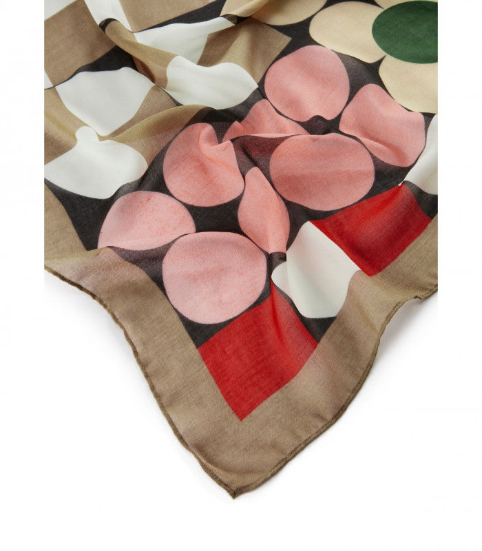 Fular graphic flowers marron codello 2