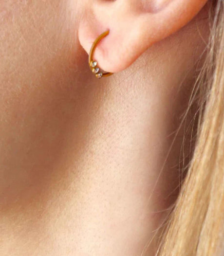 Piercing quindra dorado anartxy 2