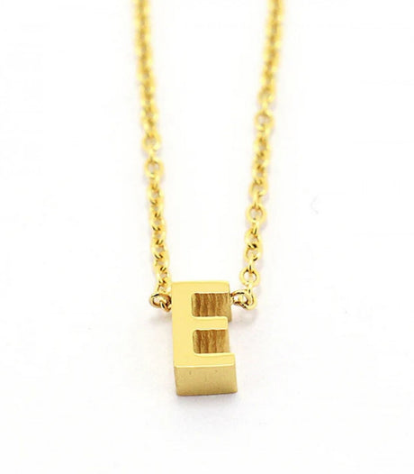 Collar inicial letra e dorado anartxy 1