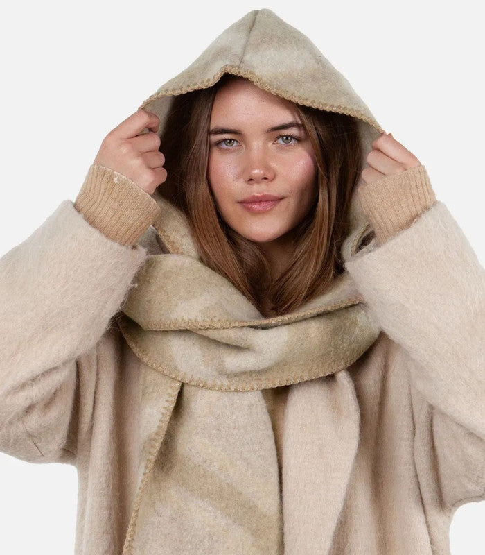 Bufanda halberra light brown barts amsterdam 2
