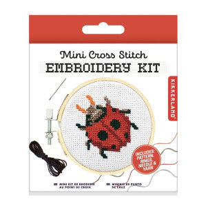 Kit de bordado punto de cruz mariquita kikkerland 1