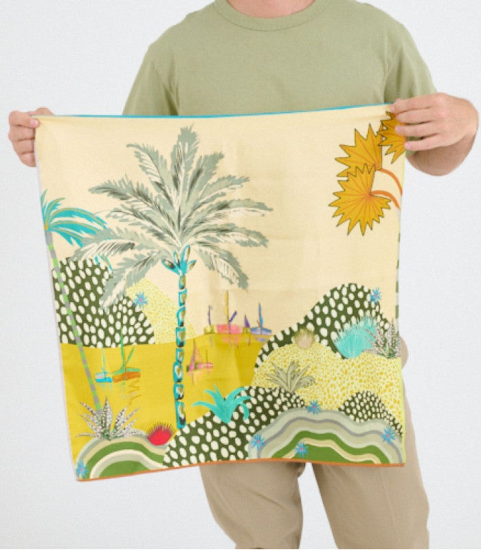 Pañuelo de seda pequeño cali beige storiatipic 1