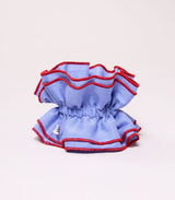 Scrunchie maxi chouchou micro vichy bleu ciel bord rouge 1