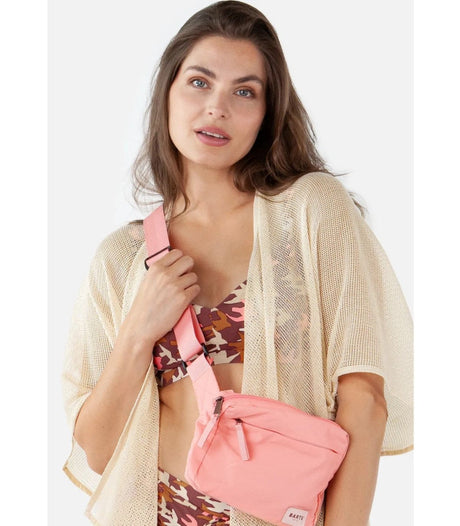 Bandolera riñonera bodela camelia barts amsterdam 2
