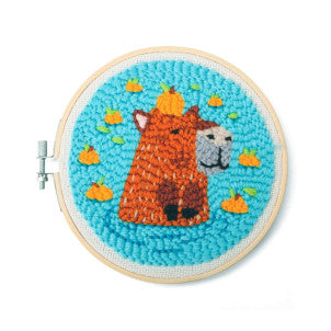 Kit de bordado capybara kikkerland 2
