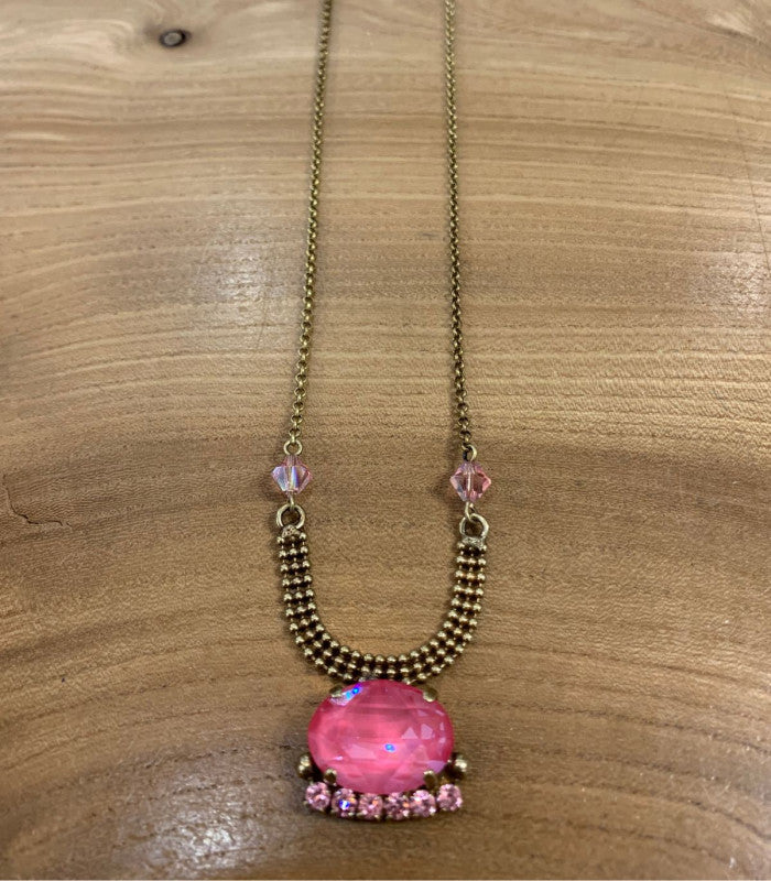 Collar elia dimitriadis 1