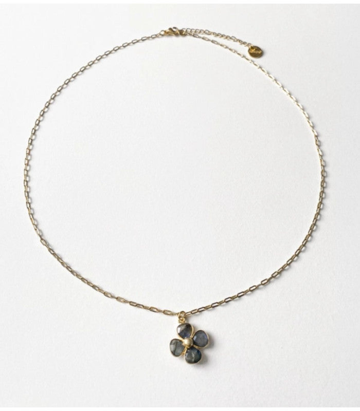 Collar trebol precioso gris litchi 2