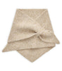 Pañuelo triangular punto liso beige codello 1