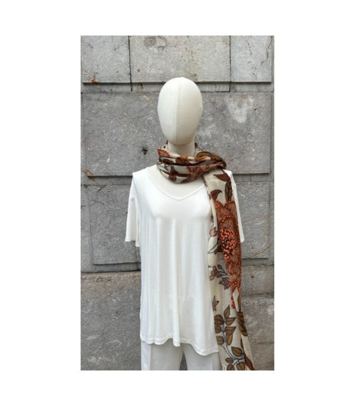 Fular filigrana embroidery palombina 2