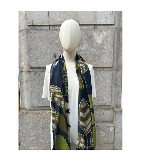 Fular marelia embroidery palombina 1