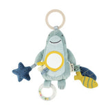 Juguete de actividades colgante mr. shark trixie 1