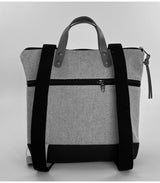 Mochila book holder mini cuadrada hmc086 daniel chong 2