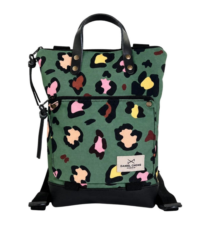Mochila book holder mini dz graphic hm219 daniel chong 1