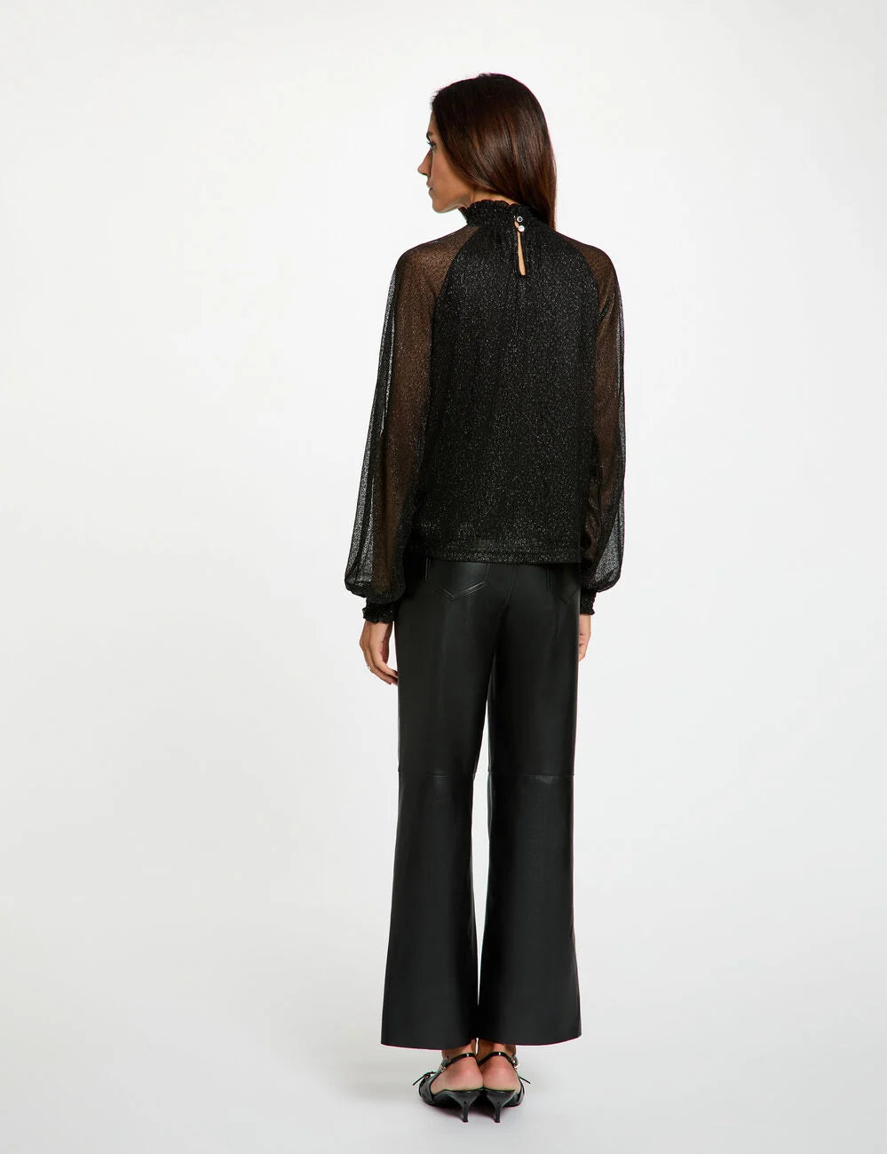 Blusa de cuello alto negro morgan