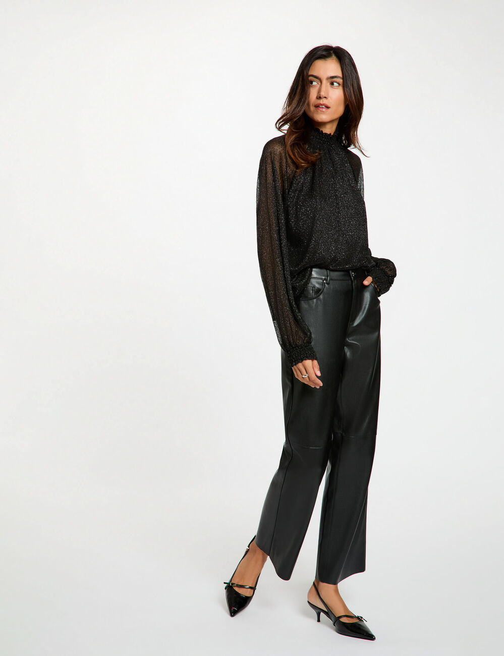 Blusa de cuello alto negro morgan