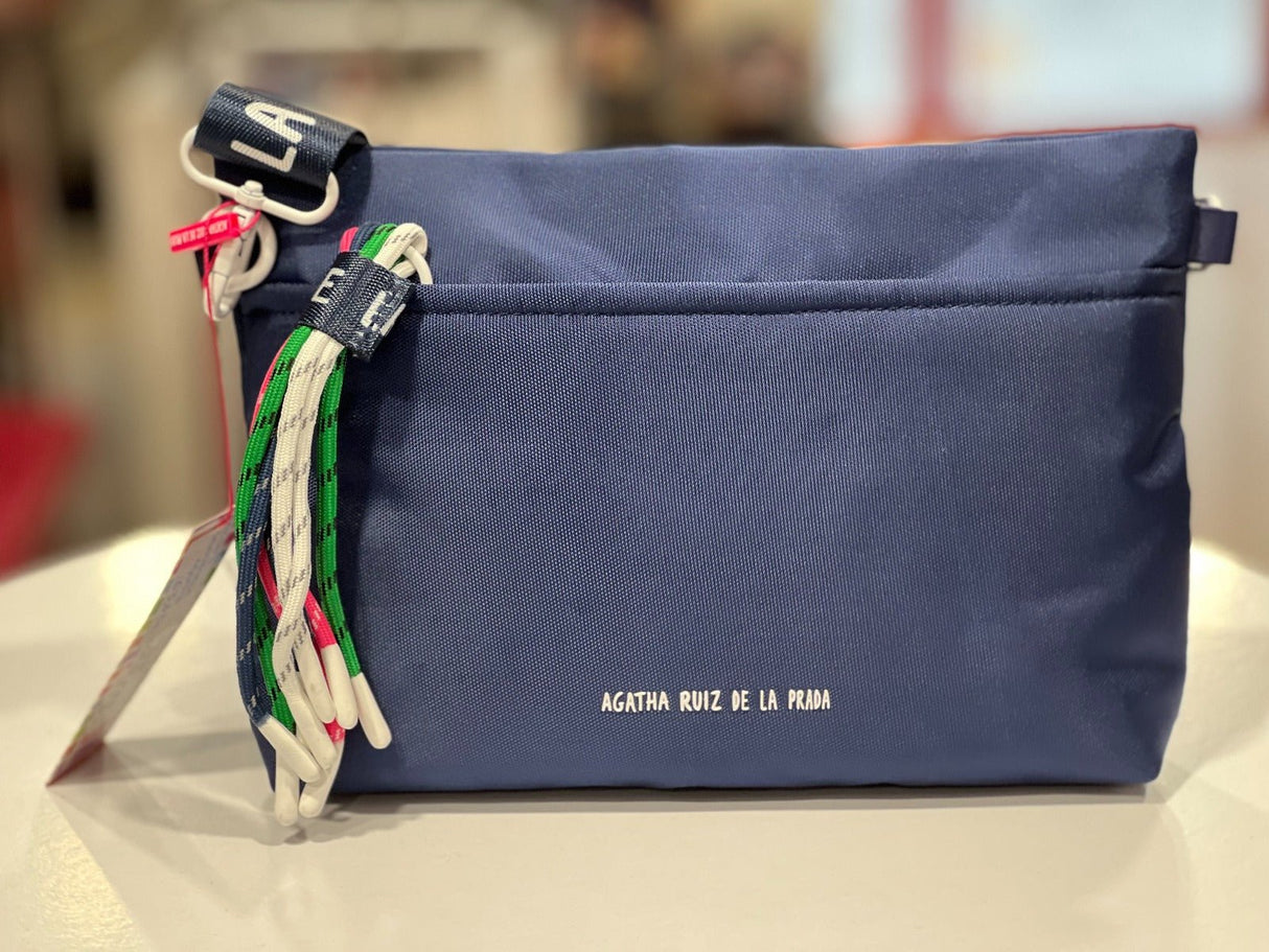 BOLSO BANDOLERAV PLANO AGATHA RUIZ DE LA PRADA AZUL MARINO - Dendago