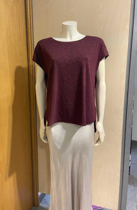 Camiseta Brilli - Brilli en Granate - Dendago