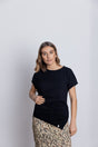 Camiseta negra asimetrica Bmb&Co