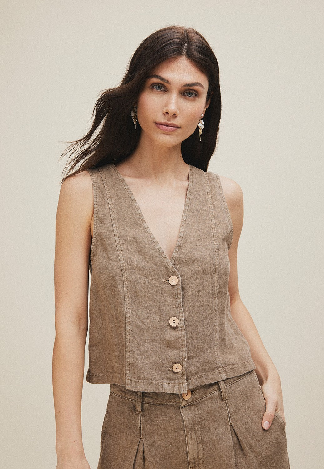 CHALECO LINO MARRON CHOCOLATE 1