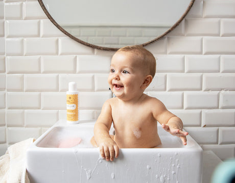 Champú y Gel de Baño Suave Carelia