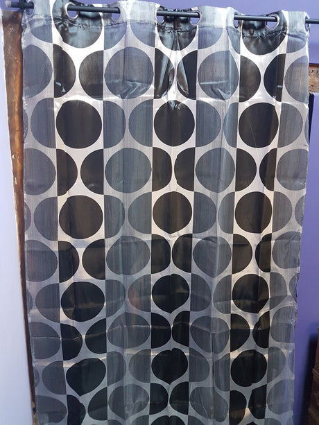 Cortina negra en jacquard modelo Bonn 140 x 280 cm - Dendago