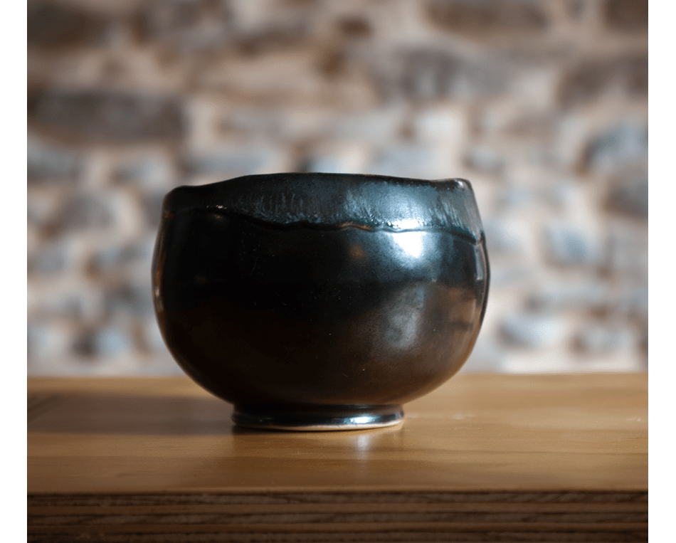 Cuenco artesanal de cerámica negro - Dendago