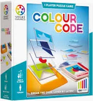 Juego de lógica Smart Games Colour Code con fichas transparentes de colores para combinar patrones y resolver desafíos visuales, desarrollando la percepción espacial y el razonamiento lógico.