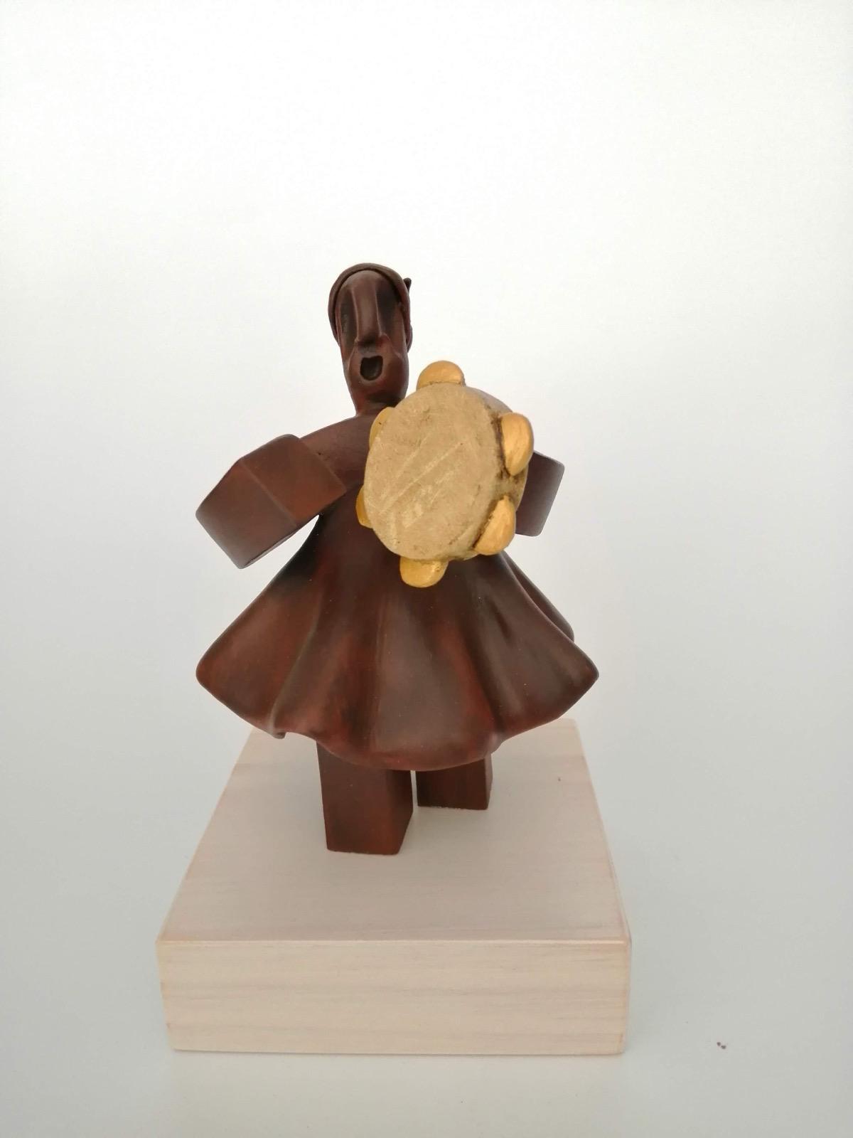 Figura Neska Pandereta - Dendago