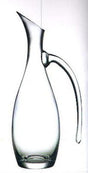 Jarra de agua de vidrio soplado modelo Akimbo - Dendago