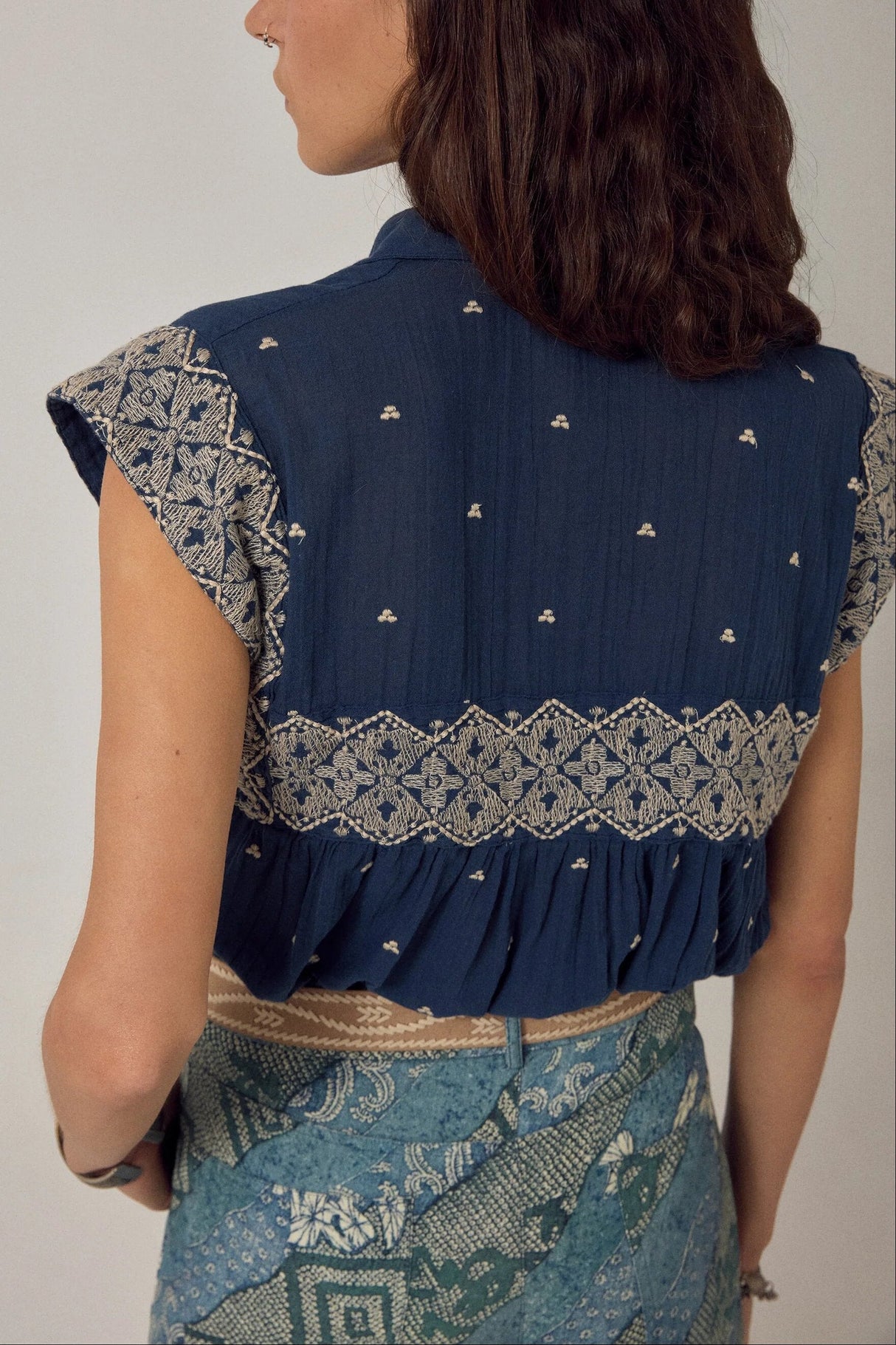 MAISON HOTEL BLUSA SIN MANGAS KARINA