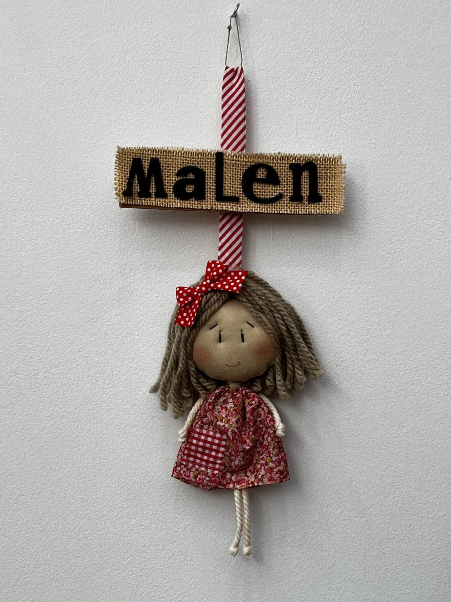MUÑECA DE TRAPO PEQUEÑA PERSONALIZADA ROJA - Dendago