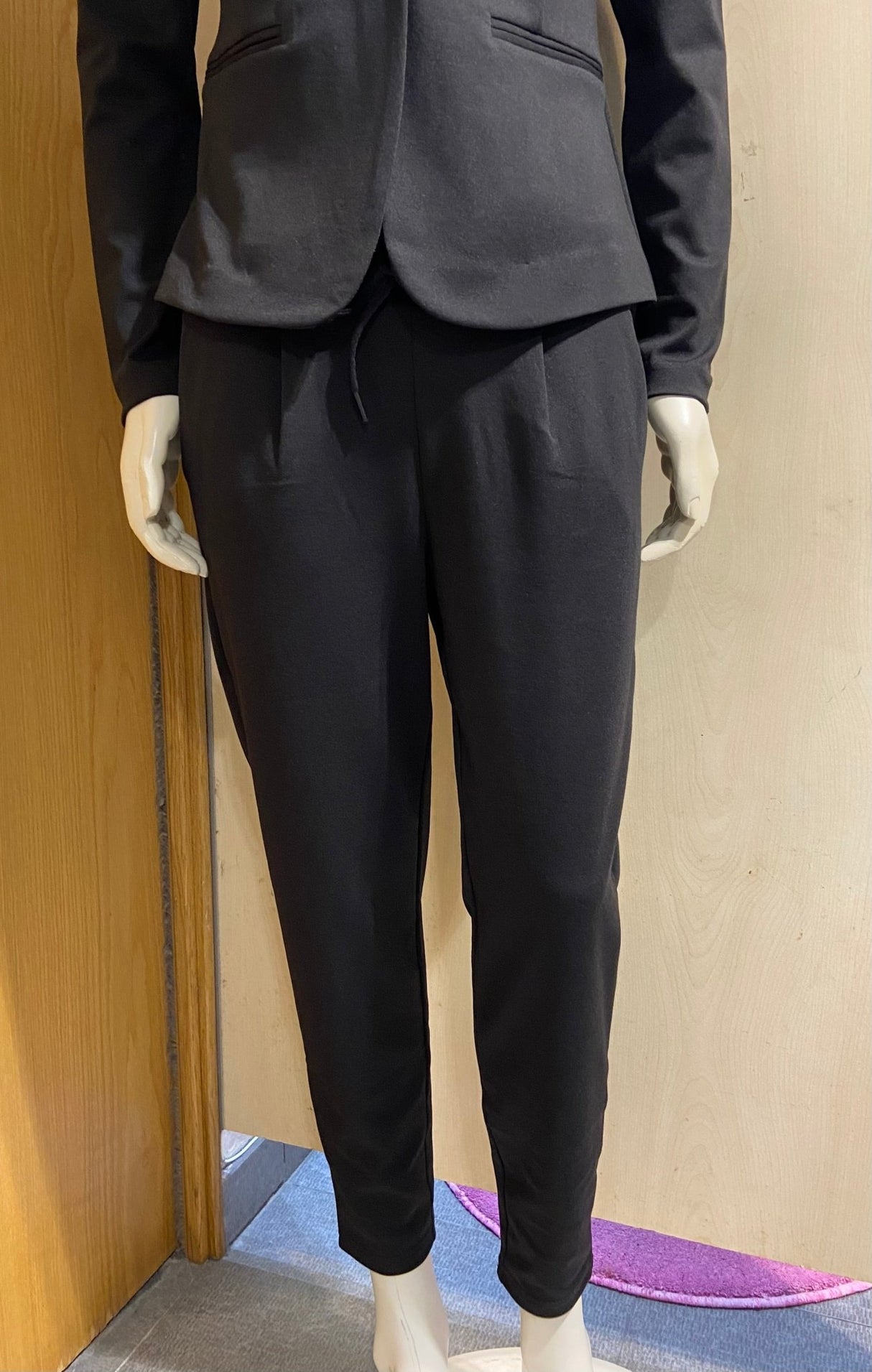 Pantalón Estrecho Negro - Dendago